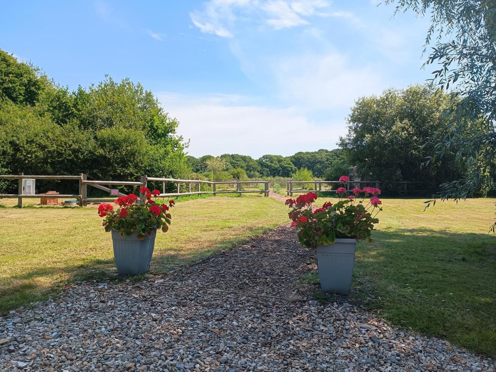 Cosy Cabins At Westfield Farm, Isle Of Wight Ярмут Екстер'єр фото